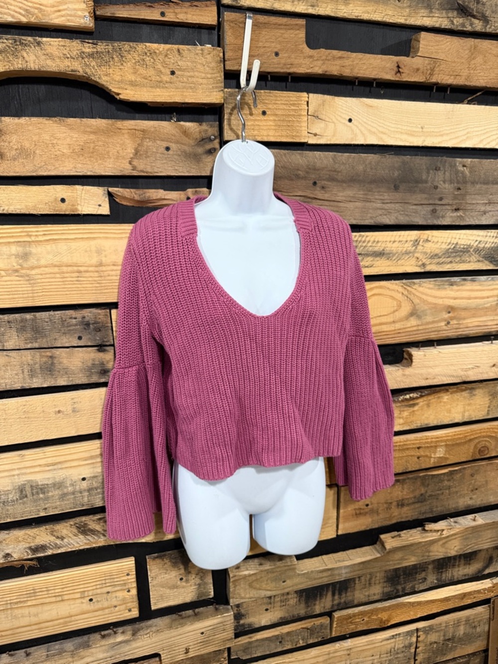 Free People Damsel Bell Sleeve Rib Knit Boxy Crop Rose Sweater Size
Small - Picture 2 of 6